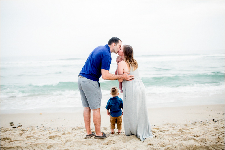 Family Portrait Photos by Loveladies Family Photographer