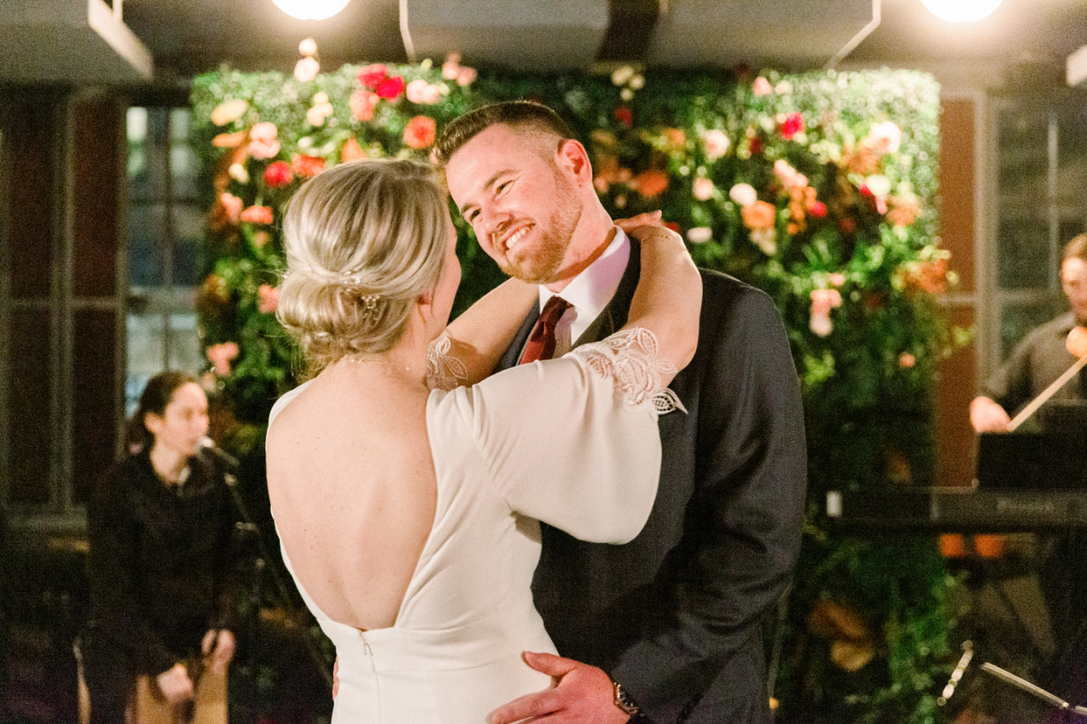 88-The Twisted Tail Intimate Wedding by Philadelphia Wedding Photographer – Danielle+Jon